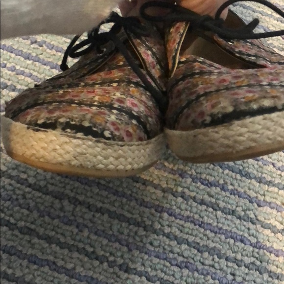 Tabitha Simmons sneakers - Picture 7 of 8